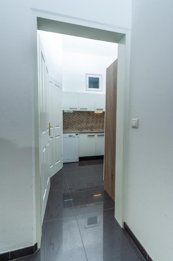 Moderne 2-Zimmer Wohnung In Wien Esterno foto